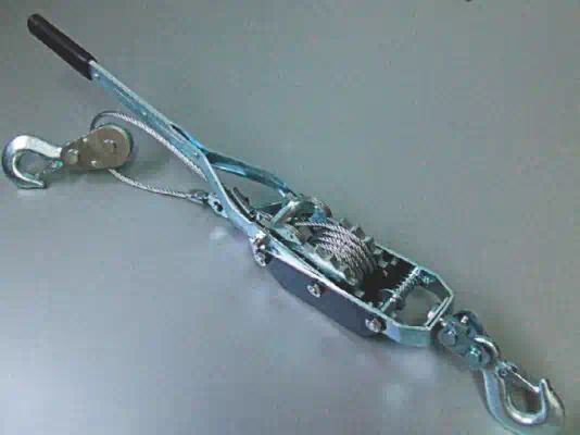 75070 — Лебедка храповичная 2т/1т PROFFI 1,2м сервис ключ C 2м усиленным колесом СЕРВИС КЛЮЧ